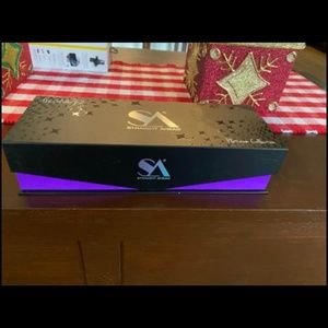 Straight ahead curling iron